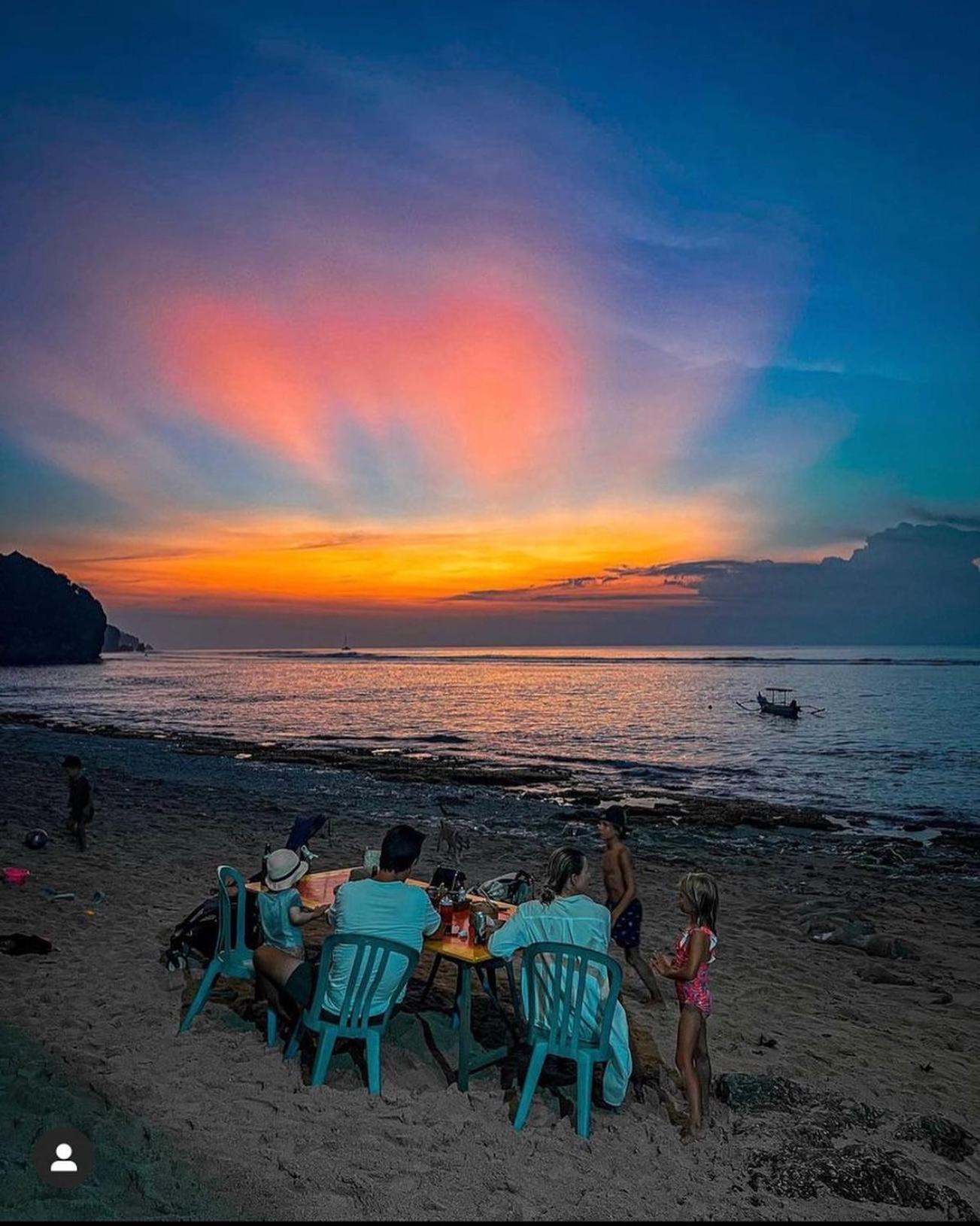 Bale Bingin Beachfront Stay أُلُواتو المظهر الخارجي الصورة