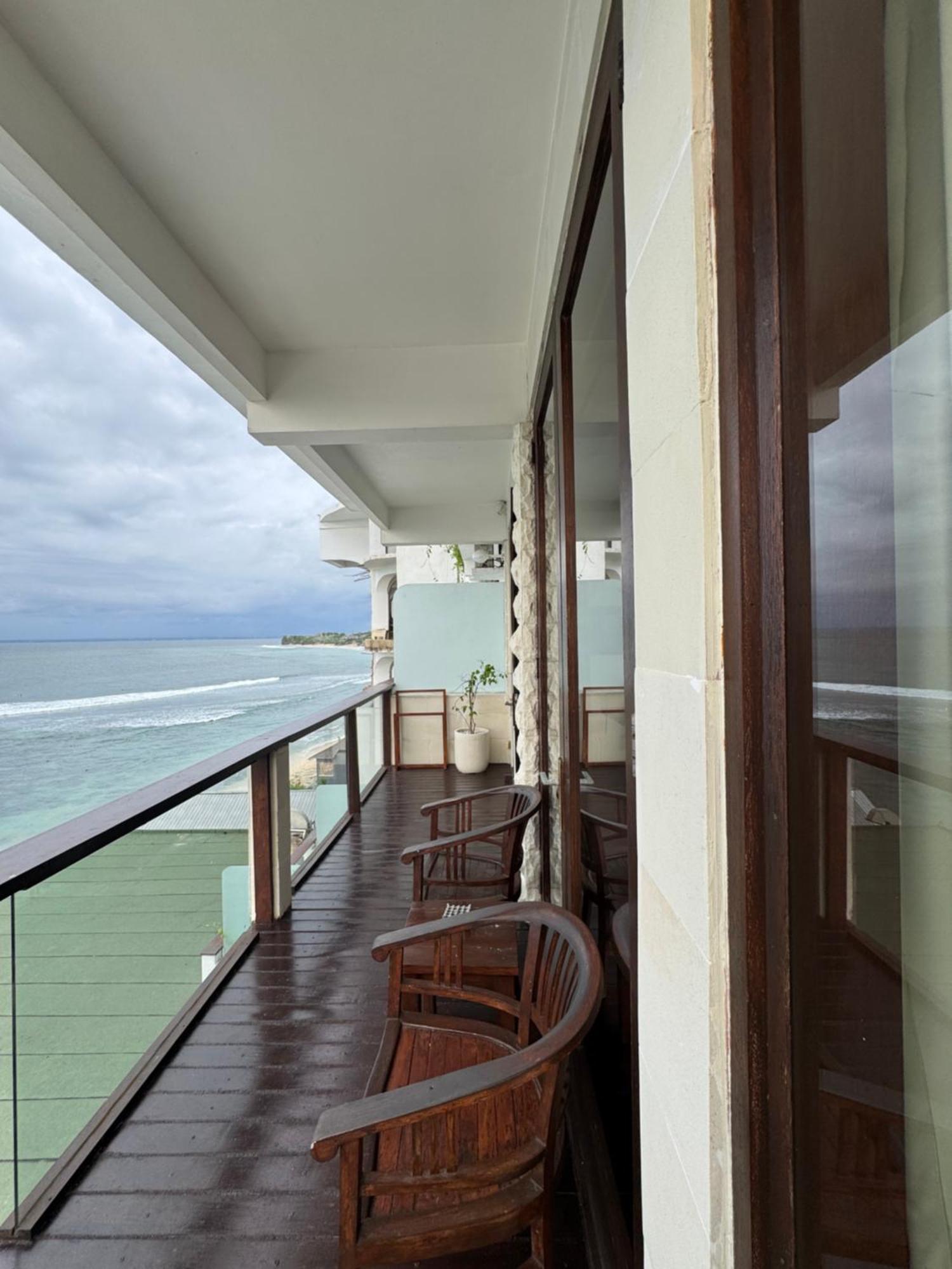 Bale Bingin Beachfront Stay أُلُواتو الغرفة الصورة